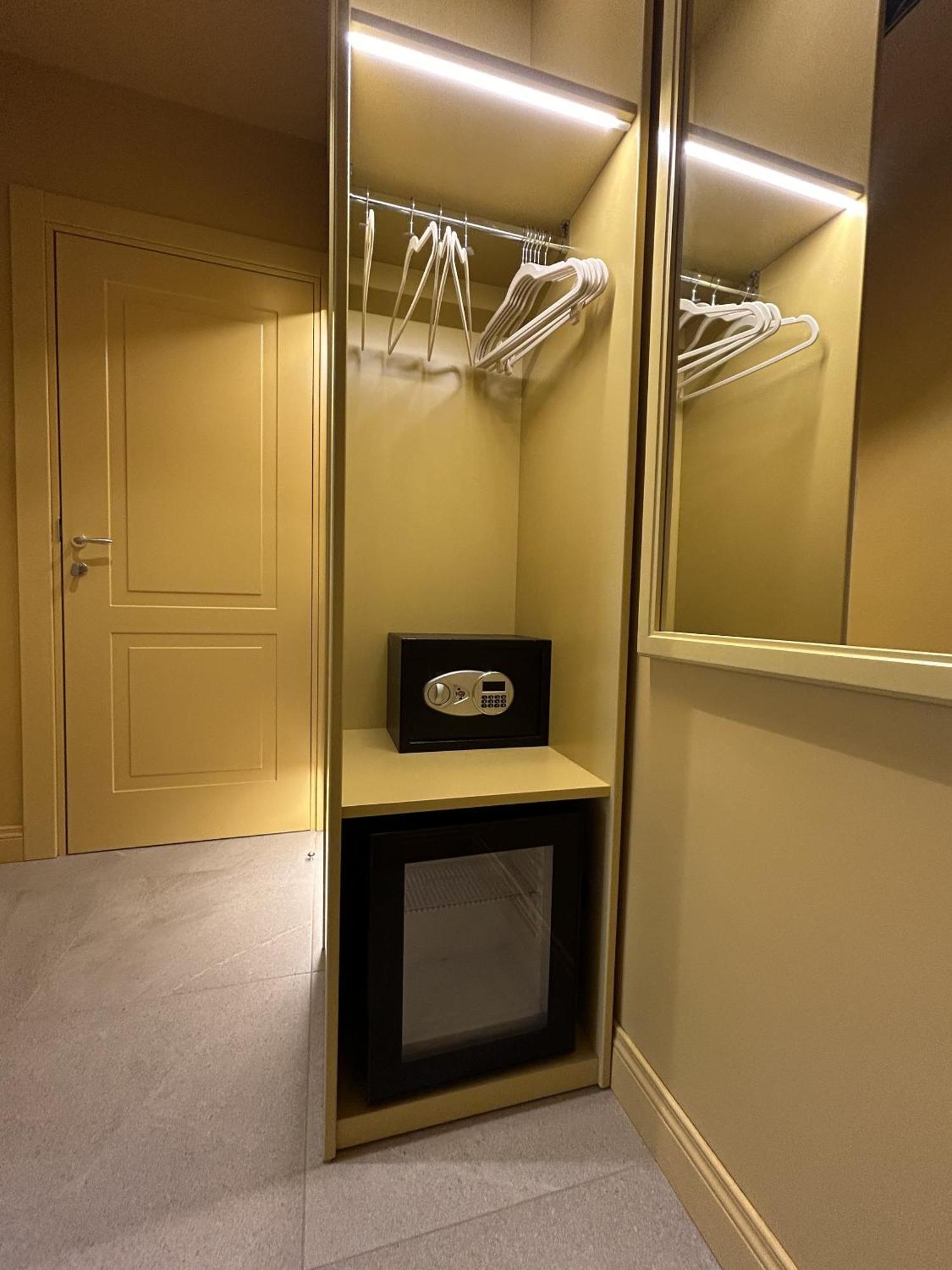 Astom Suites Rome Bagian luar foto